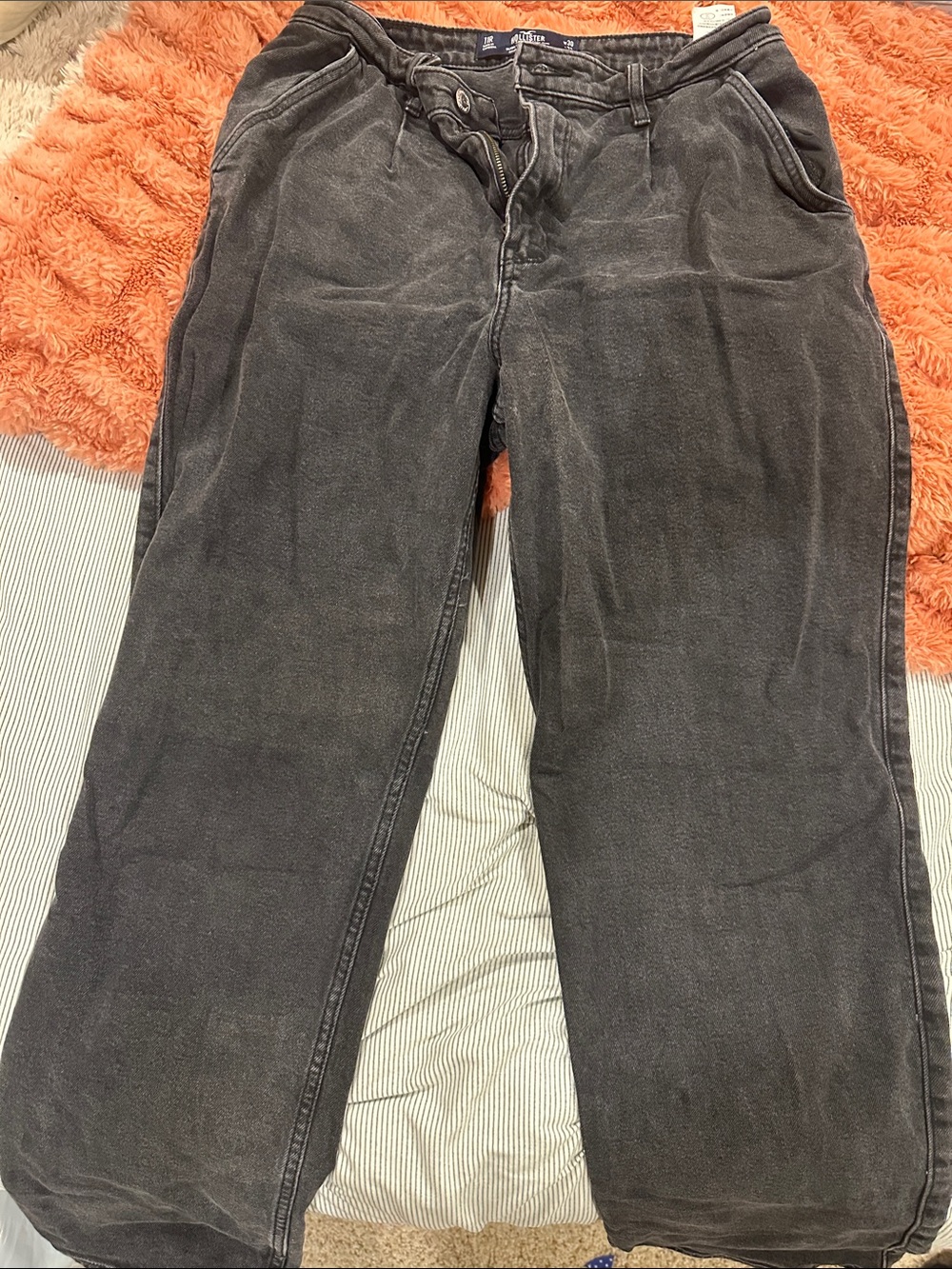 Hollister women's Dark Gray Relaxed Jeans